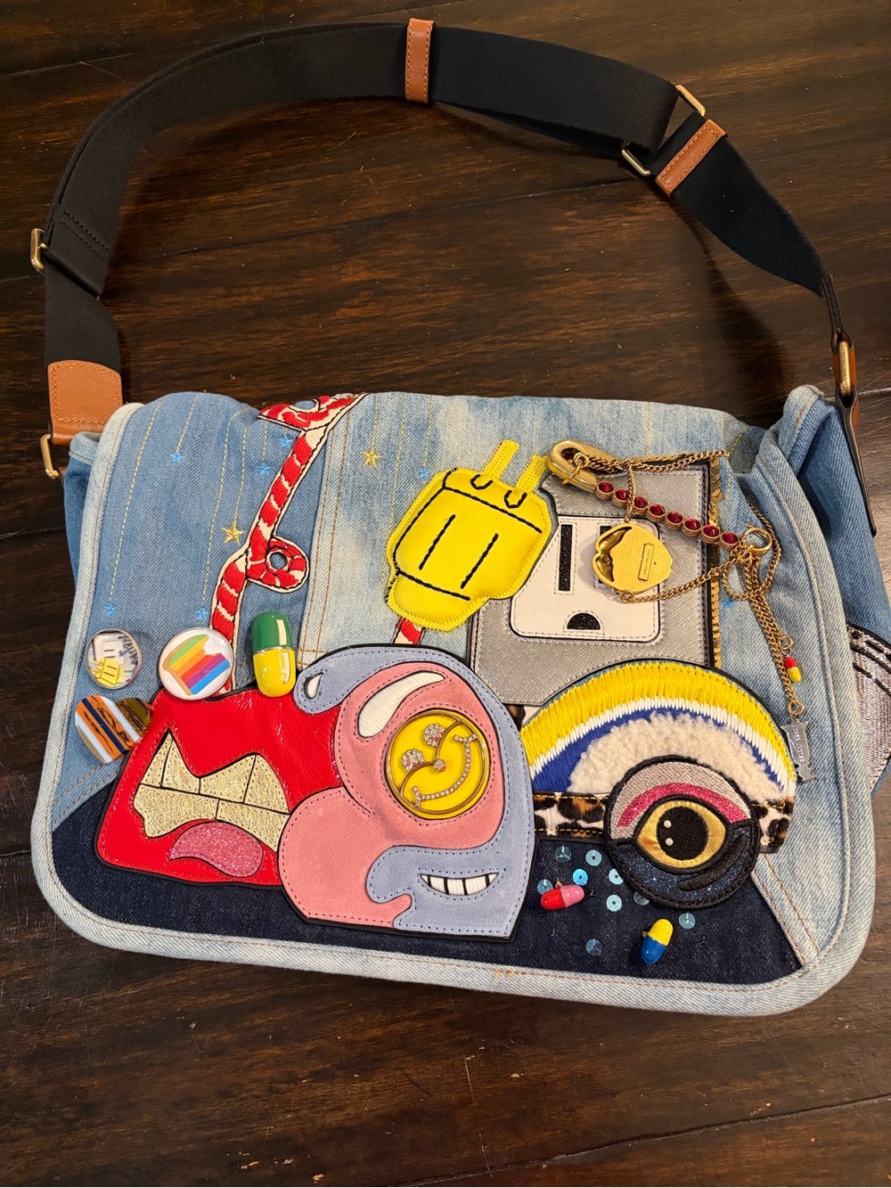 Marc Jacobs x Julie Verhoeven Applique Abstract-Art Denim Messenger Bag - Picture 1 of 13